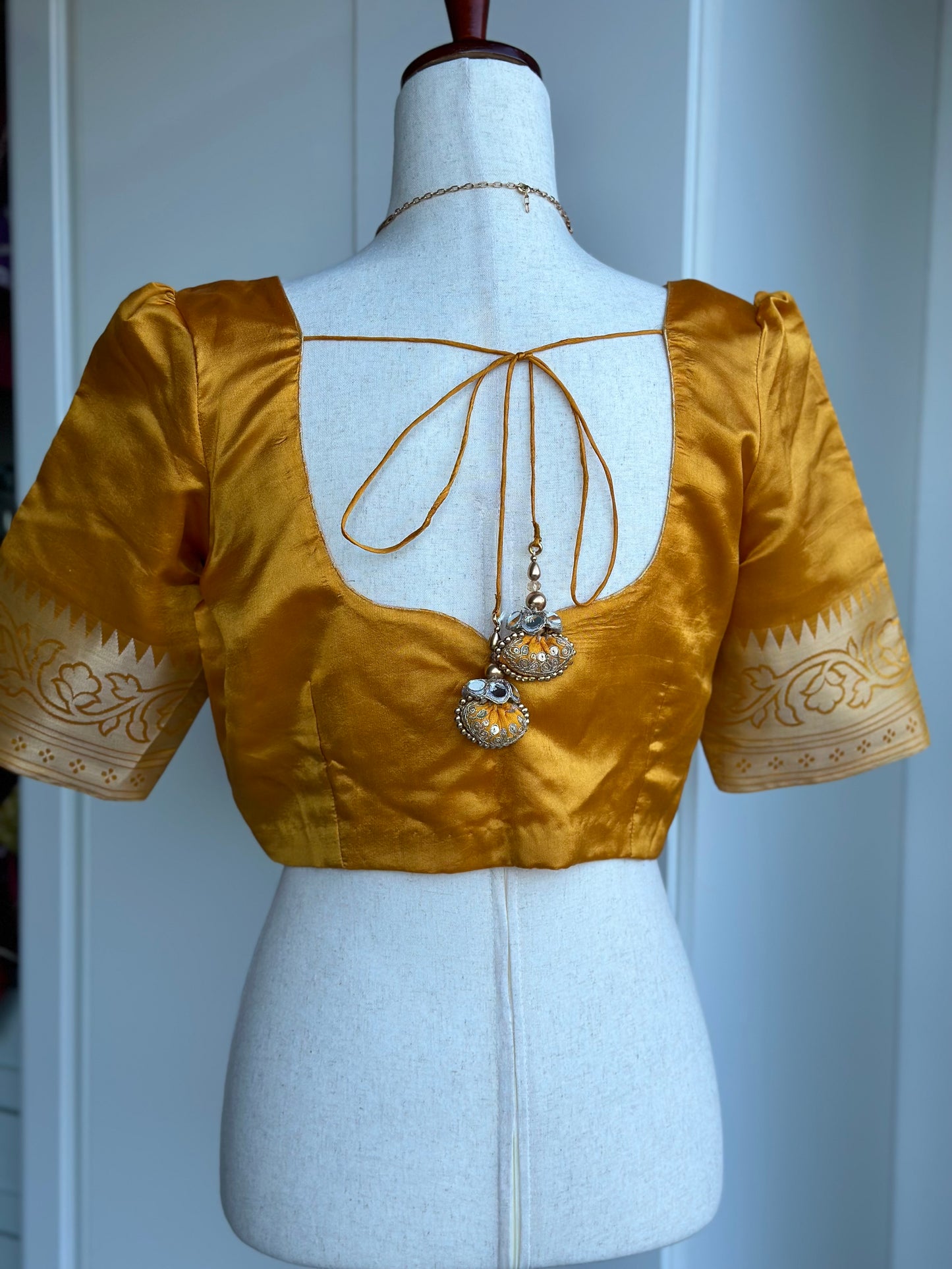 Pure Raw Mango Saree With Blouse