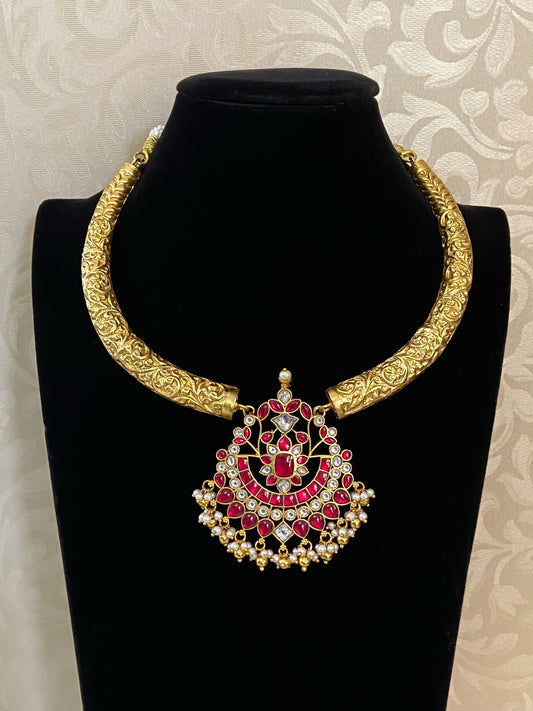 Jadau Kundan pendant hasli | Latest Indian jewelry