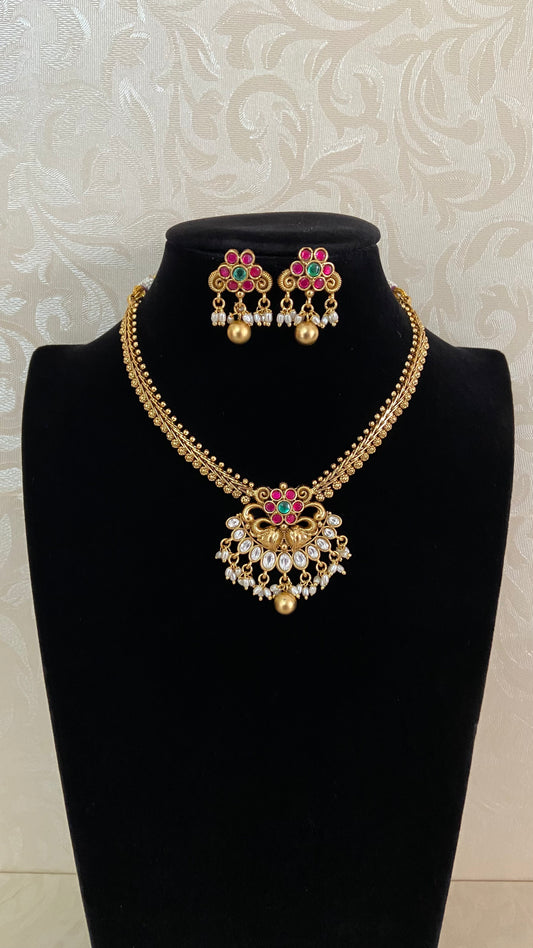 Kundan Pendant Antique Necklace Set | Traditional Indian Jewelry