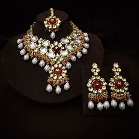 Grand kundan necklace
