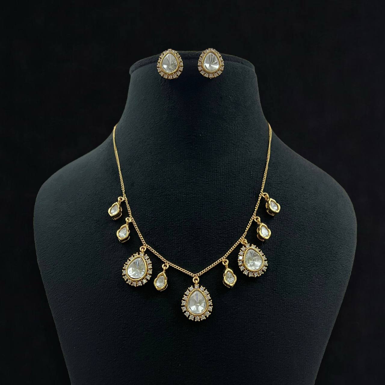 Kundan necklace set | Contemporary necklace