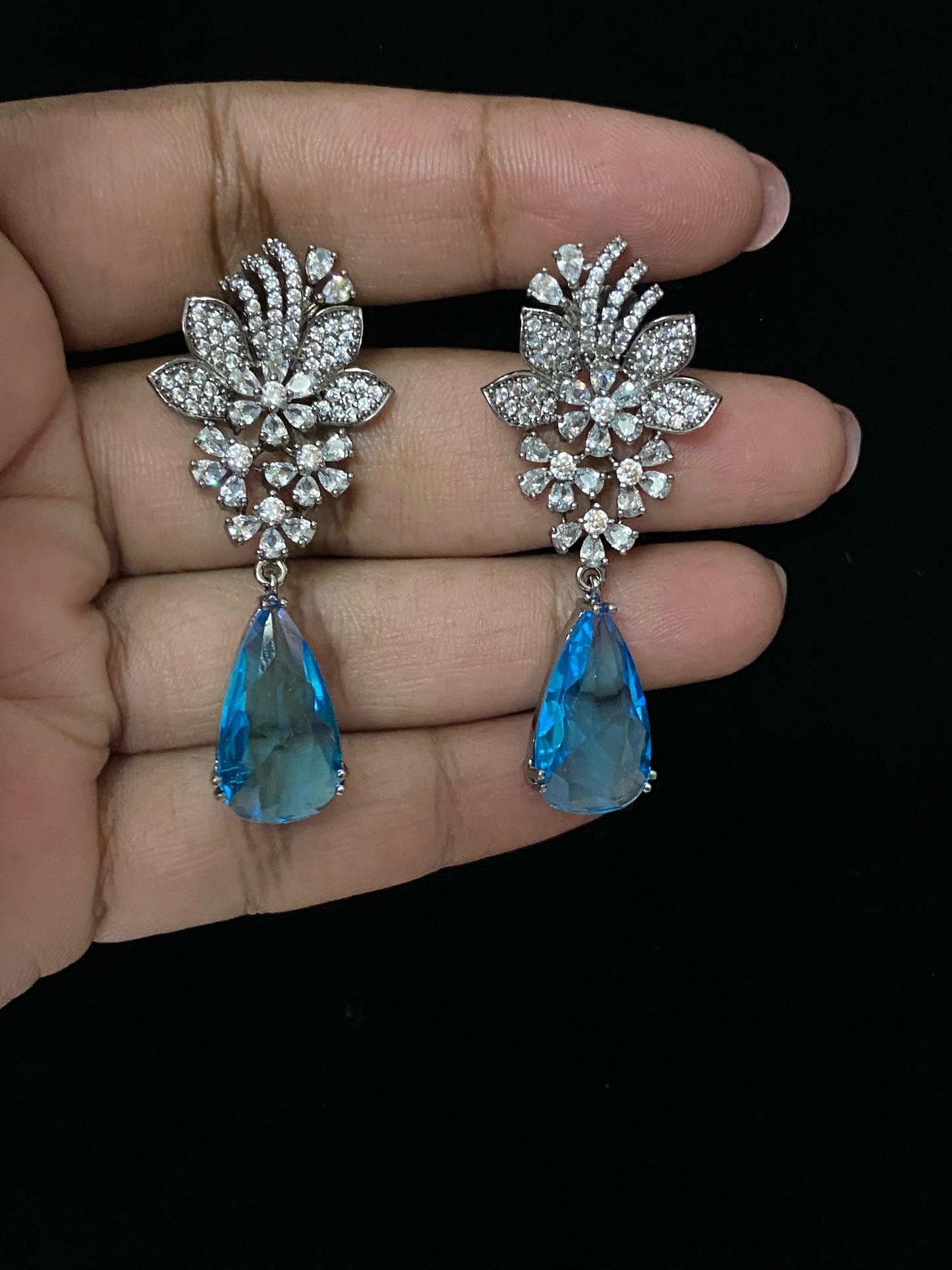 Aqua Victorian Ad earrings | Light weight earrings