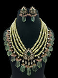 Exclusive jewelry | Pearls necklace with Victorian pendant