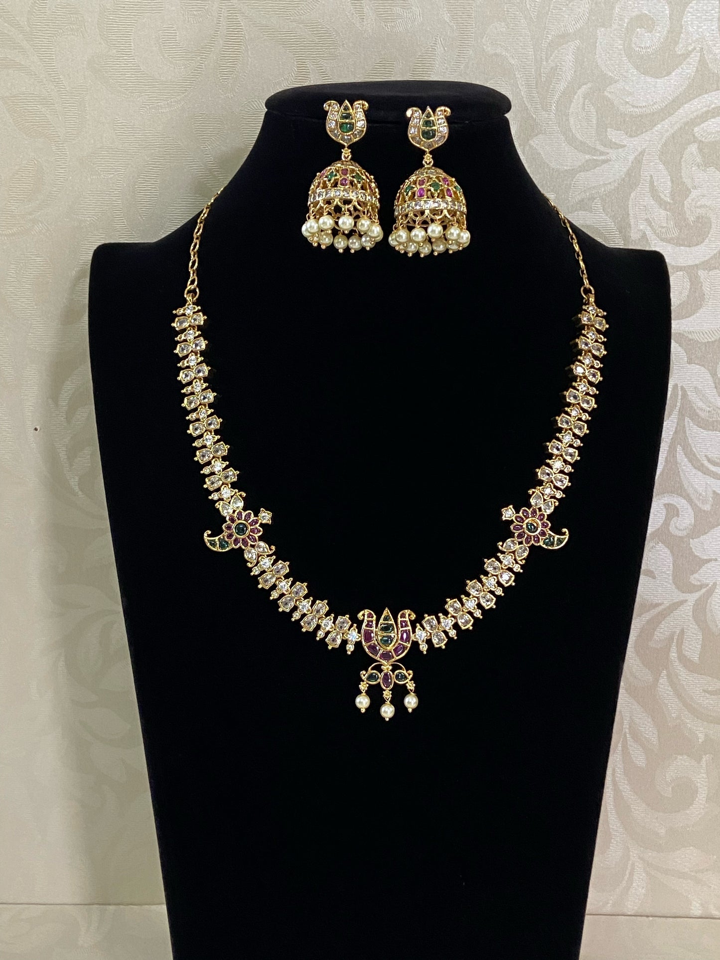 Kundan necklace | Simple Indian jewelry