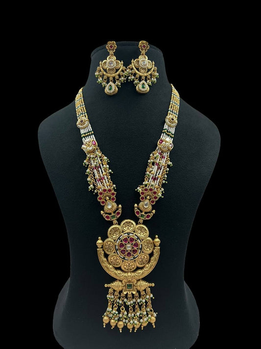 Antique pendant pearl’s necklace | long necklace