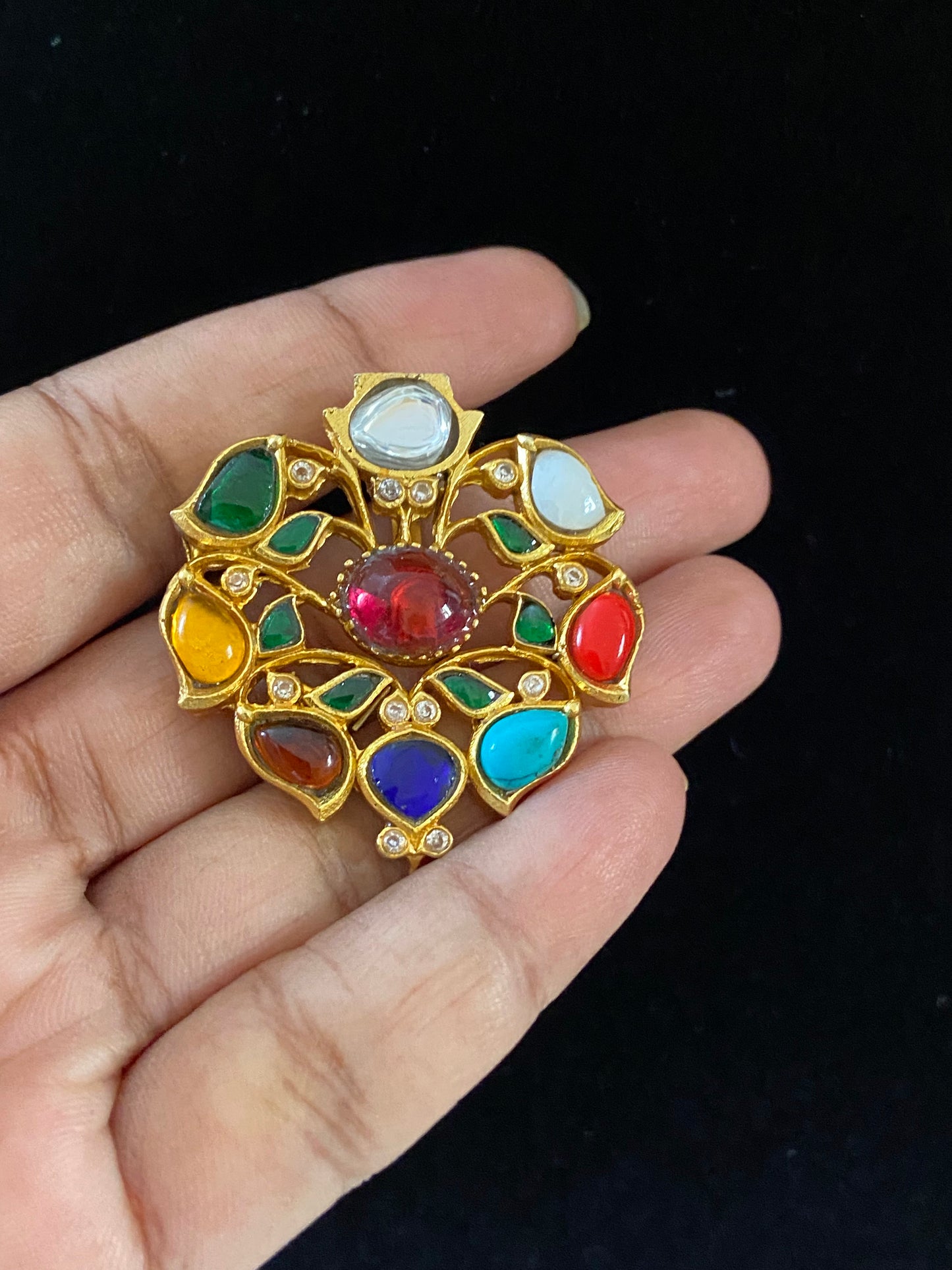Navratan pendant | Indian jewelry