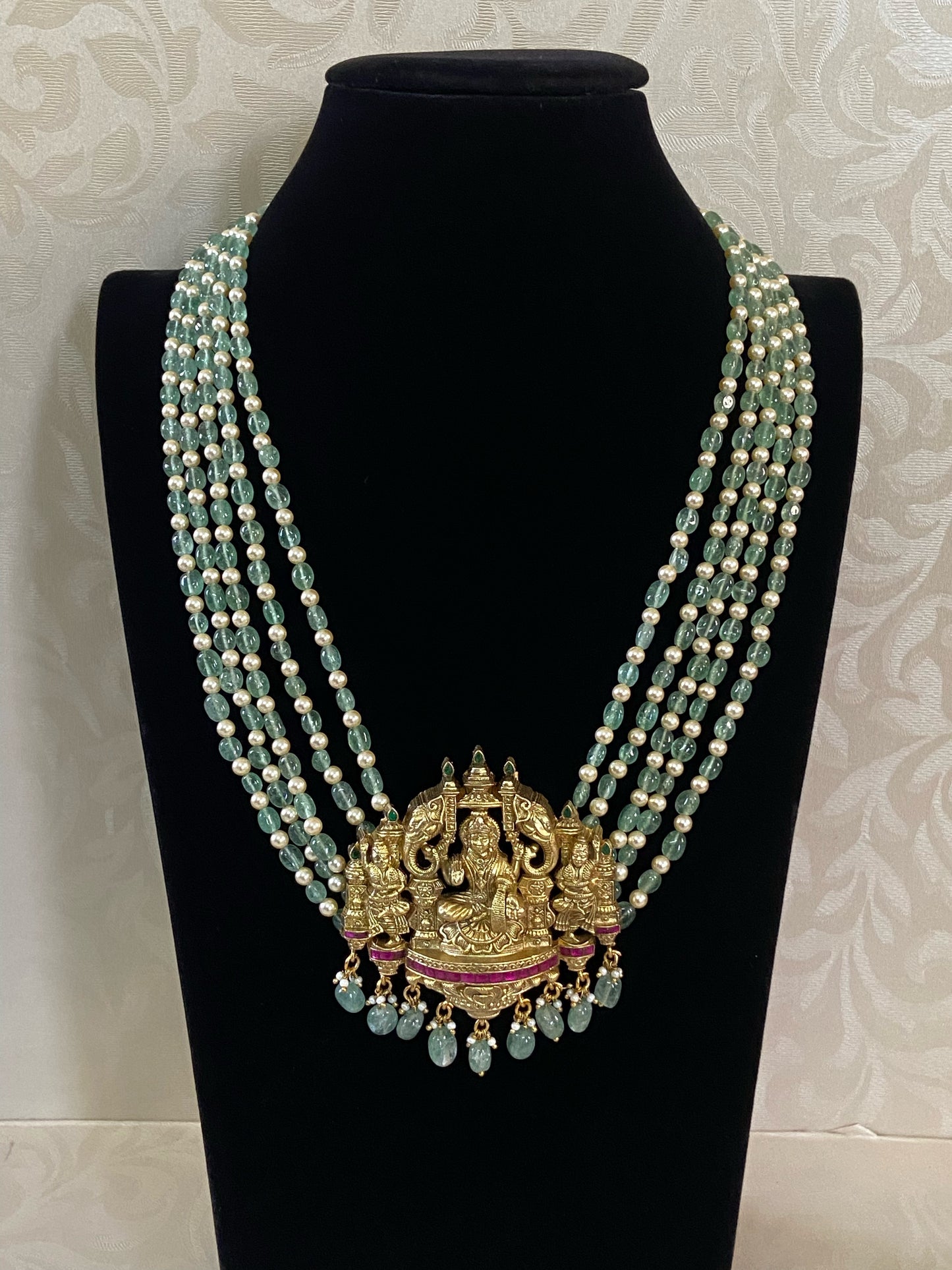 Temple necklace | Goddess Laxmi pendant necklace | Indian traditional jewelry