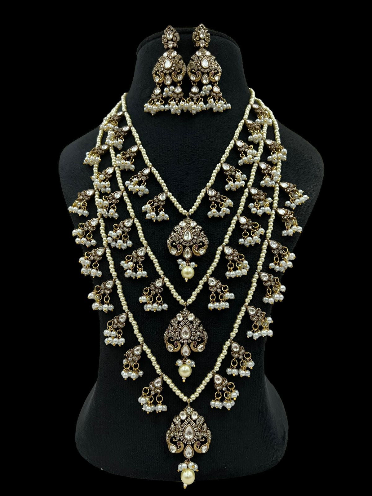Victorian teenlada | Rani Haar | Layers necklace
