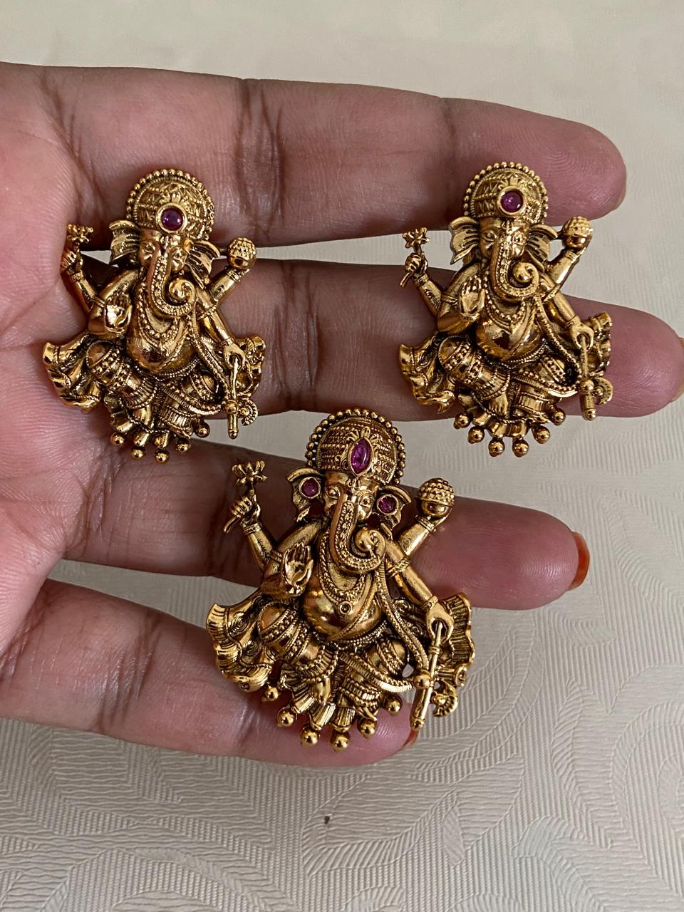 Antique Ganesh Pendant Set | Traditional Temple Jewelry