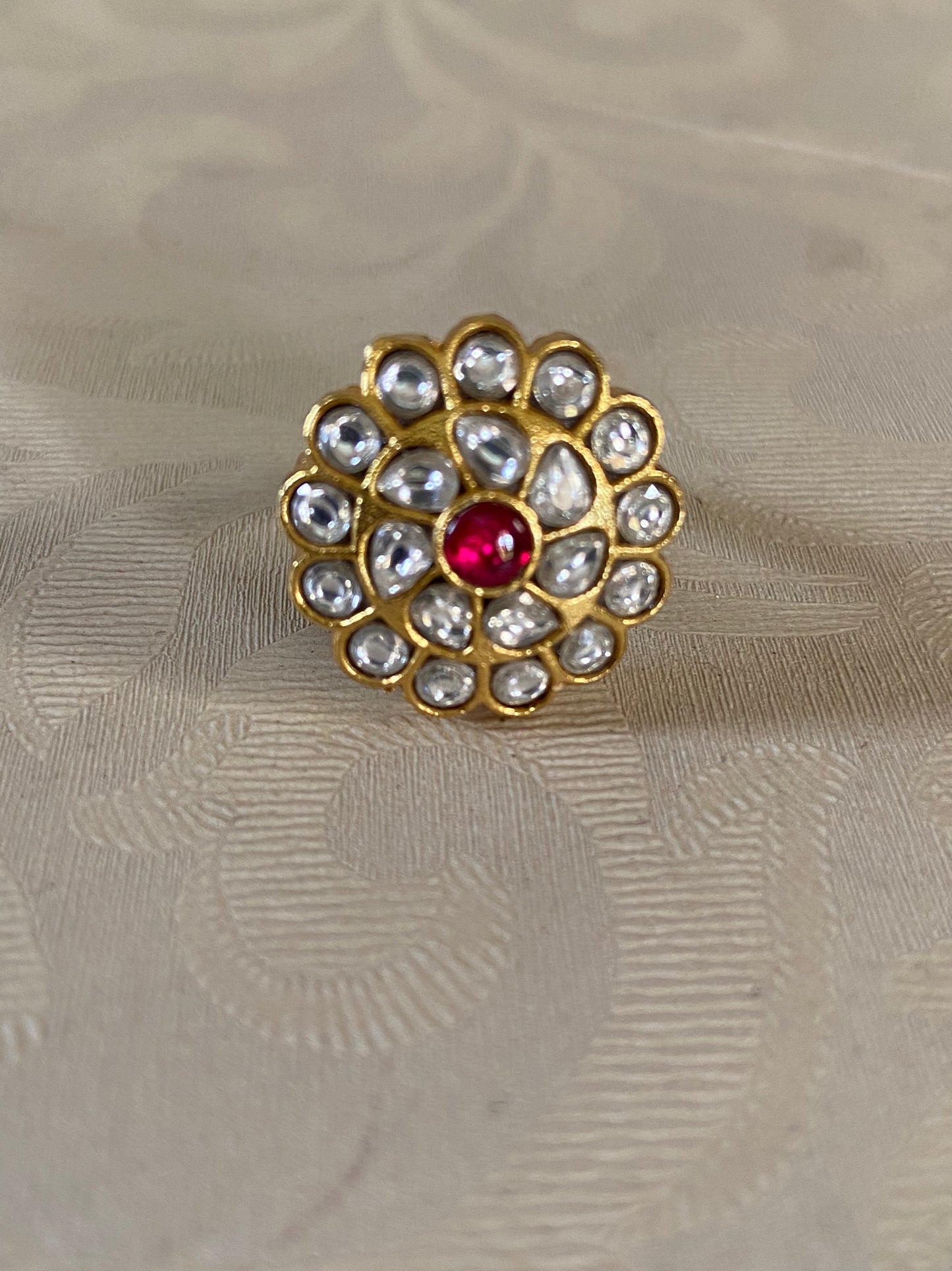 Antique Jadau Kudan Finger Ring |