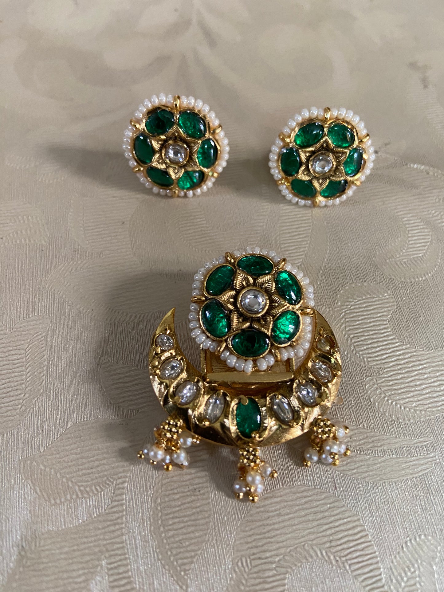 Jadau Kudan Pendant Set | Indian Jewelry in USA