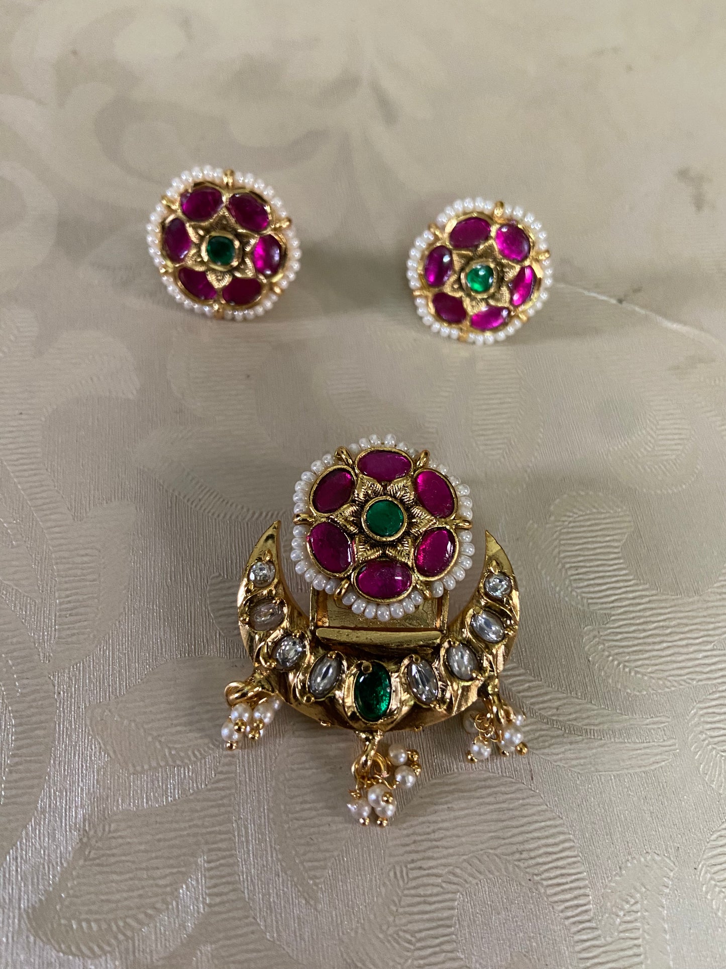 Jadau Kudan Pendant Set | Indian Jewelry in USA