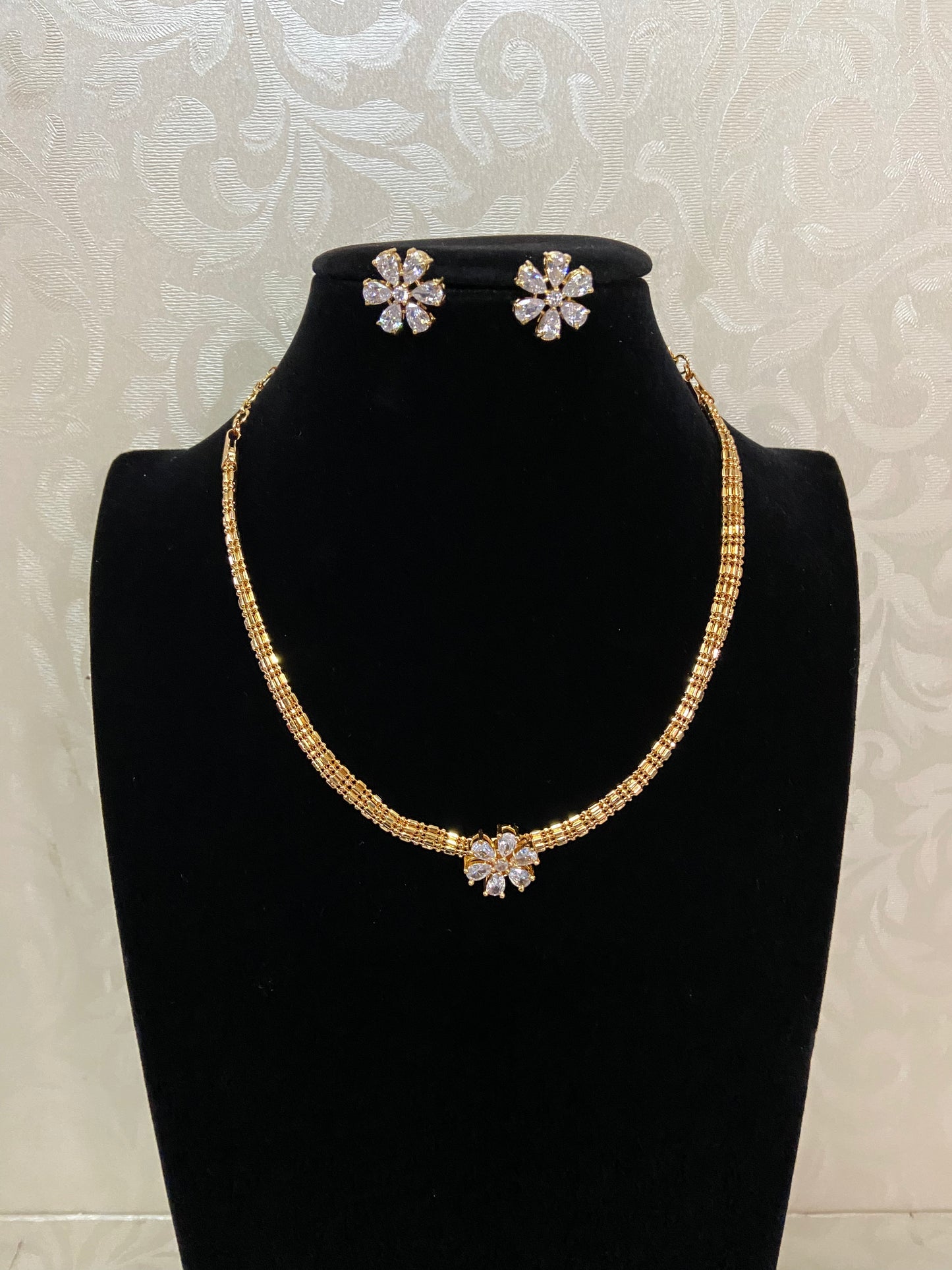 Floral AD Pendant Gold Necklace Set | Simple Necklace | Indian jewelry
