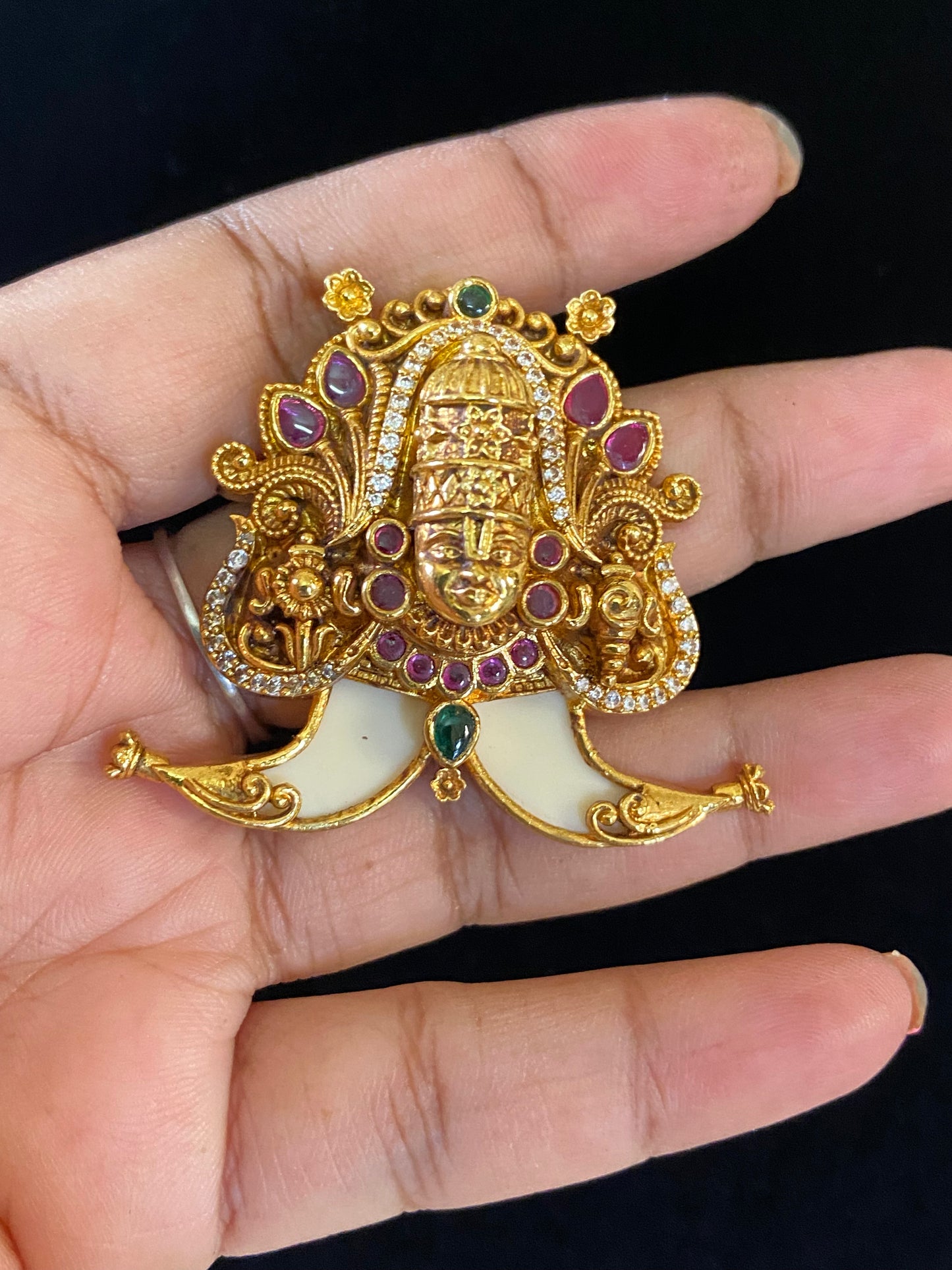 Antique CZ Balaji Tiger Nail Pendant | Indian Traditional Puligoru