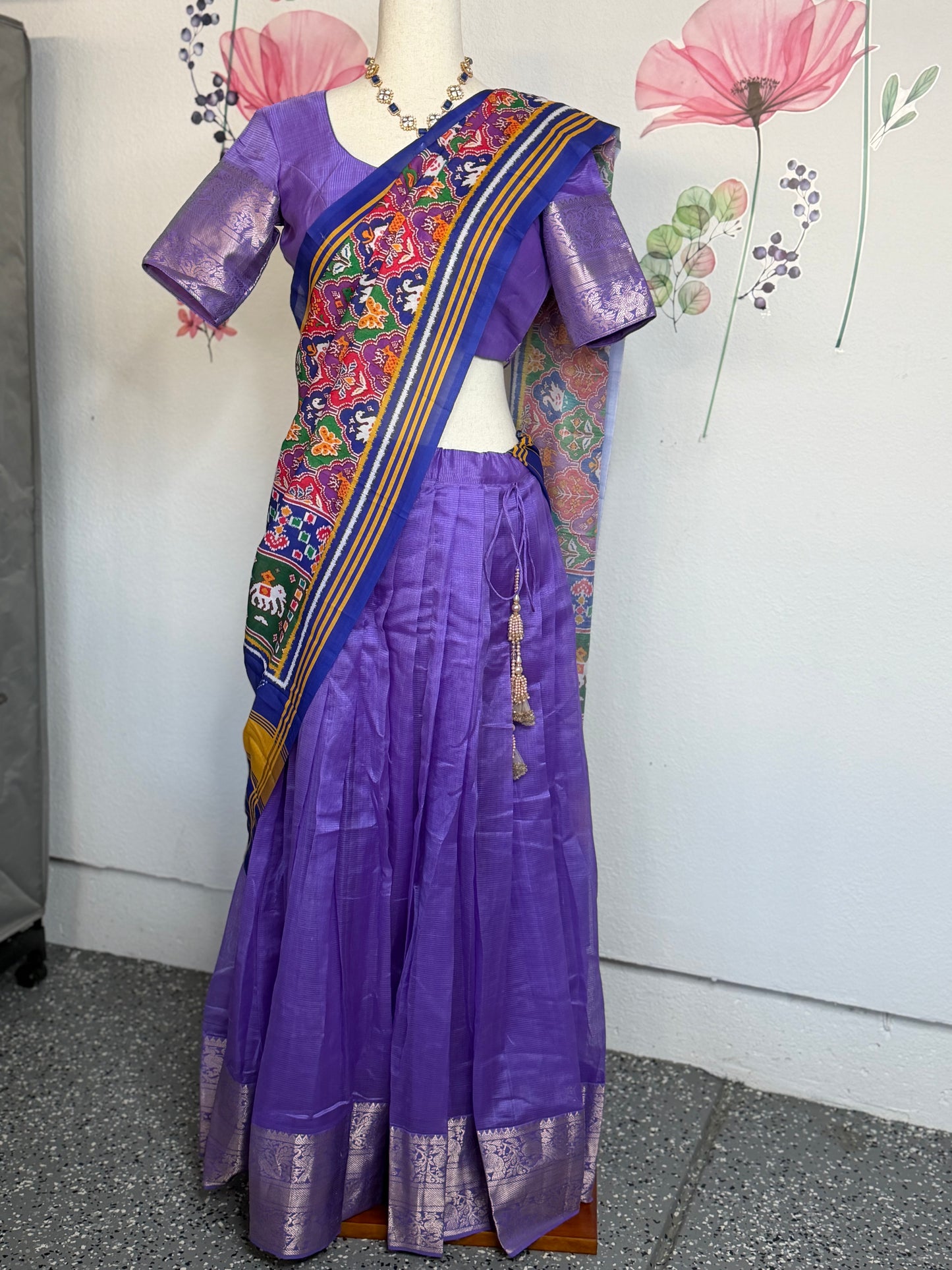 Teens Traditional Managalgiri Pattu lehanga | Langa voni | Teens ethnic wear