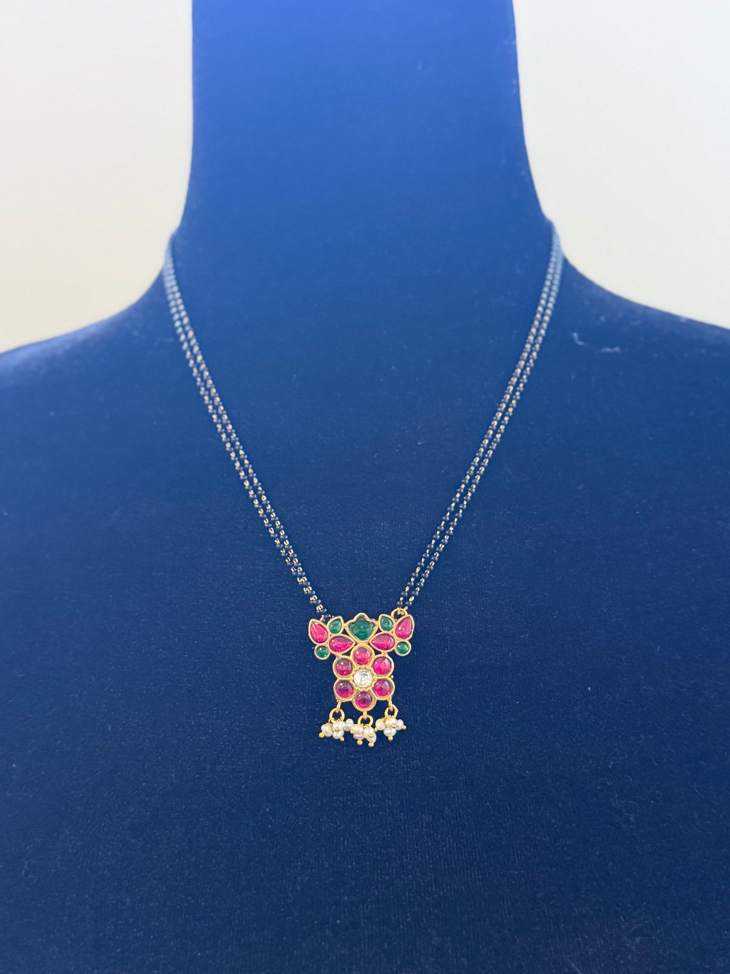 Jadau Kundan Pendant Mangalasutra | Traditional Black Beads