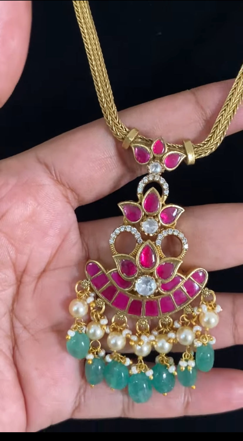 Jadau Kundan Pendant Nanu Patti  Set | Indian Traditional Jewelry In USA