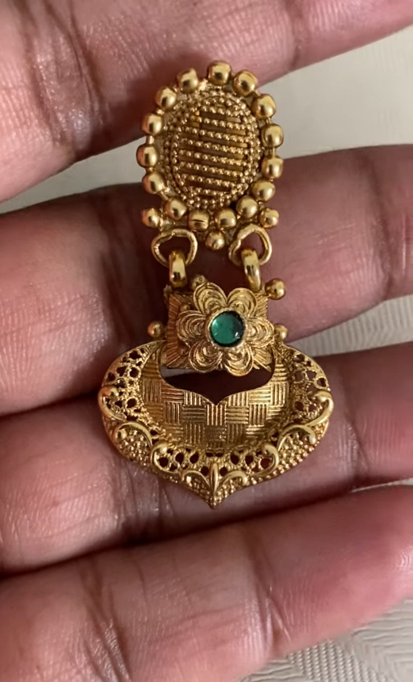 Antique Ruby Green Hasli Necklace Set | Traditional Jewelry In USA