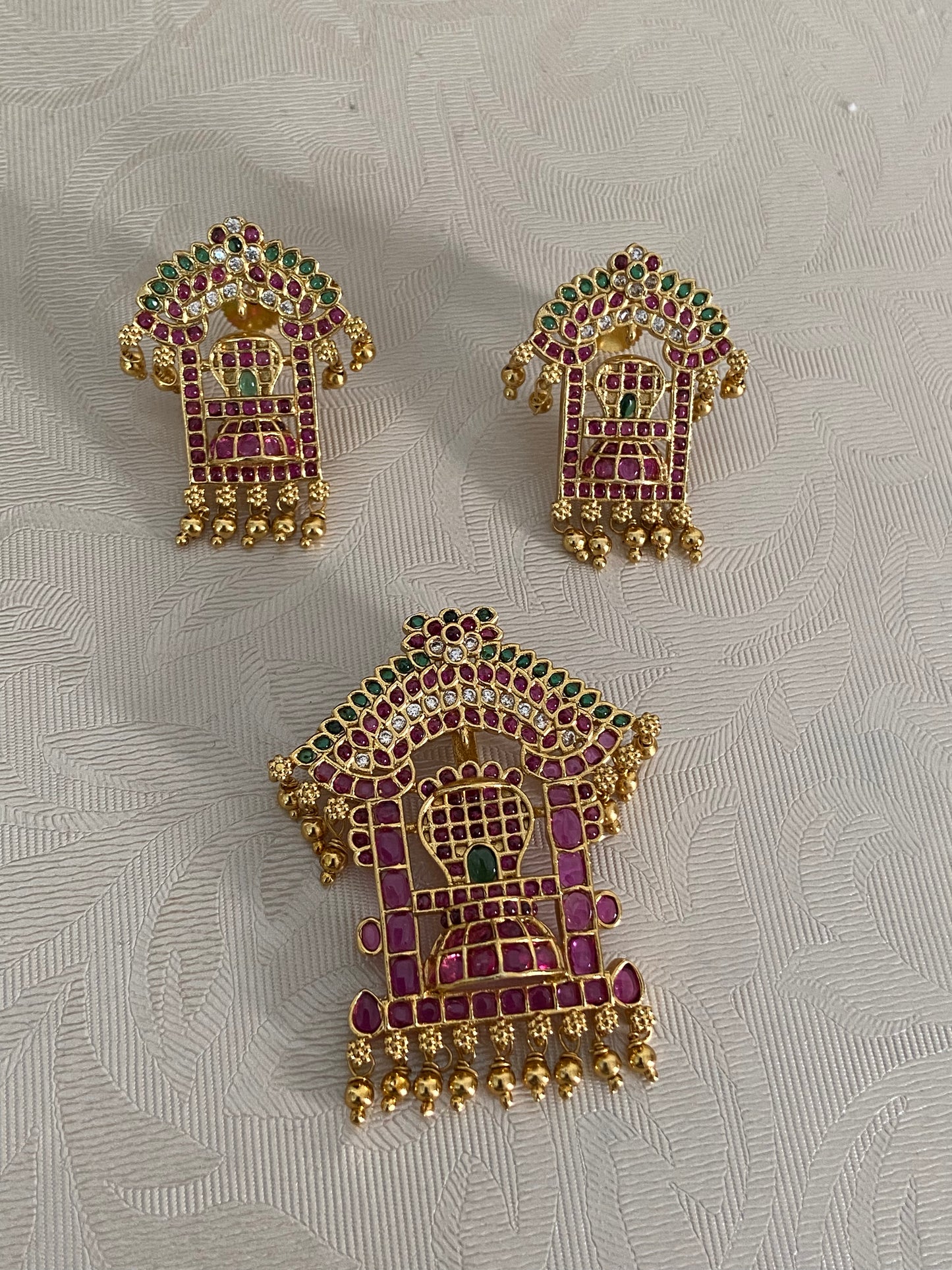 Kemp Siva Linga Pendant Set | Traditional Indian Jewelry
