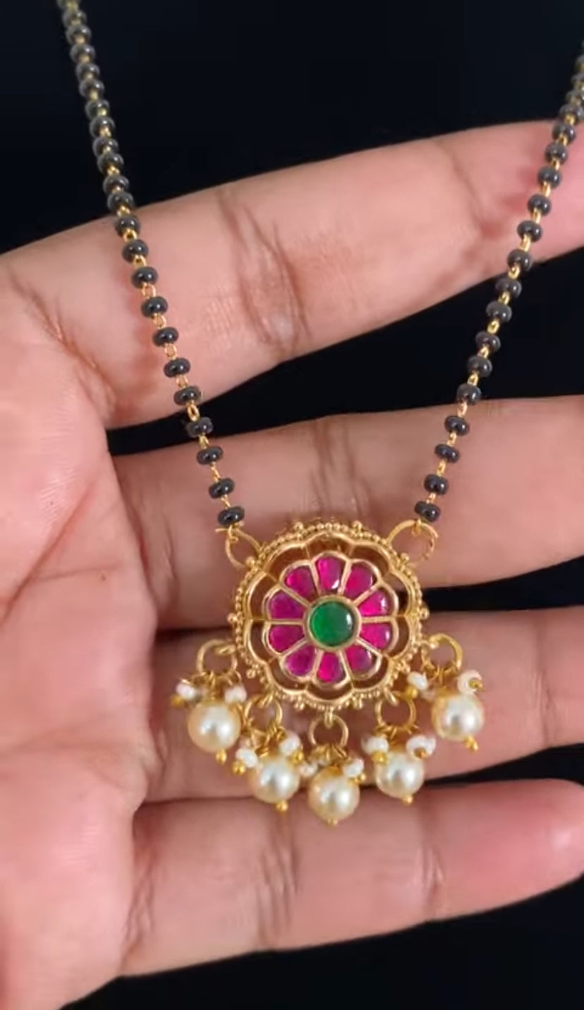 Antique Kundan Pendant Mangalasutra | Indian Traditional Black Beads | Gift Ideas