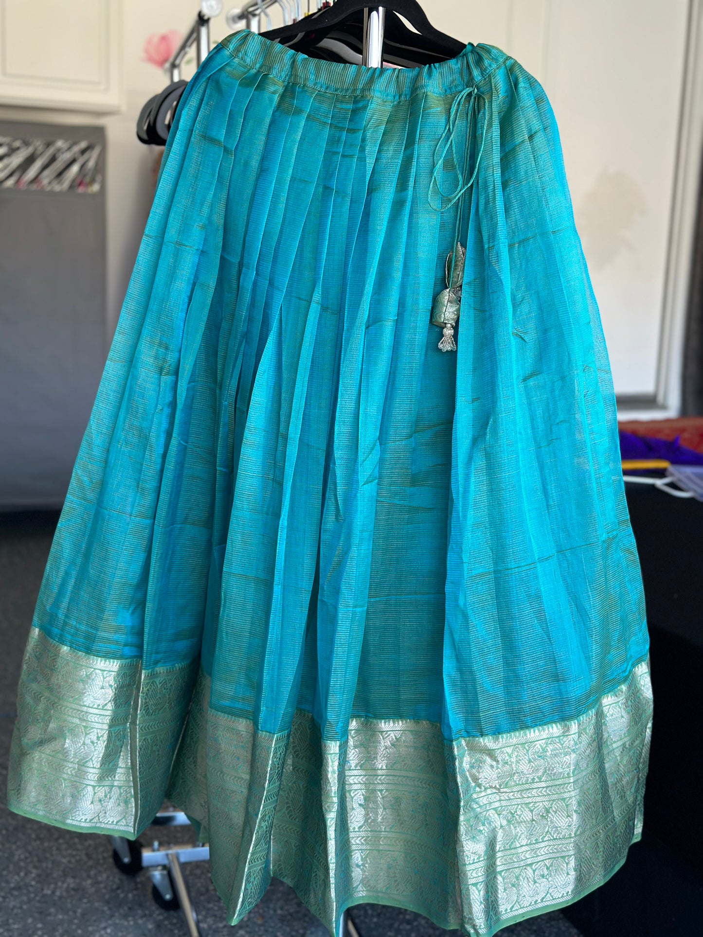 Teens Mangalagiri Pattu lehanga | Partwear lehanga | Lehanga voni