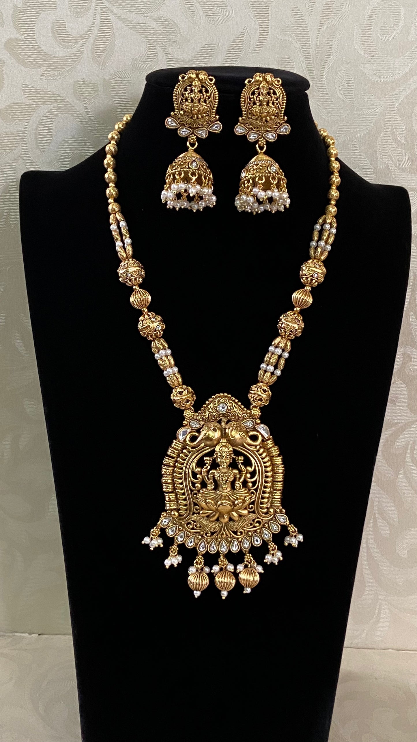 Laxmi pendant Temple Necklace | Traditional Indian Jewelry