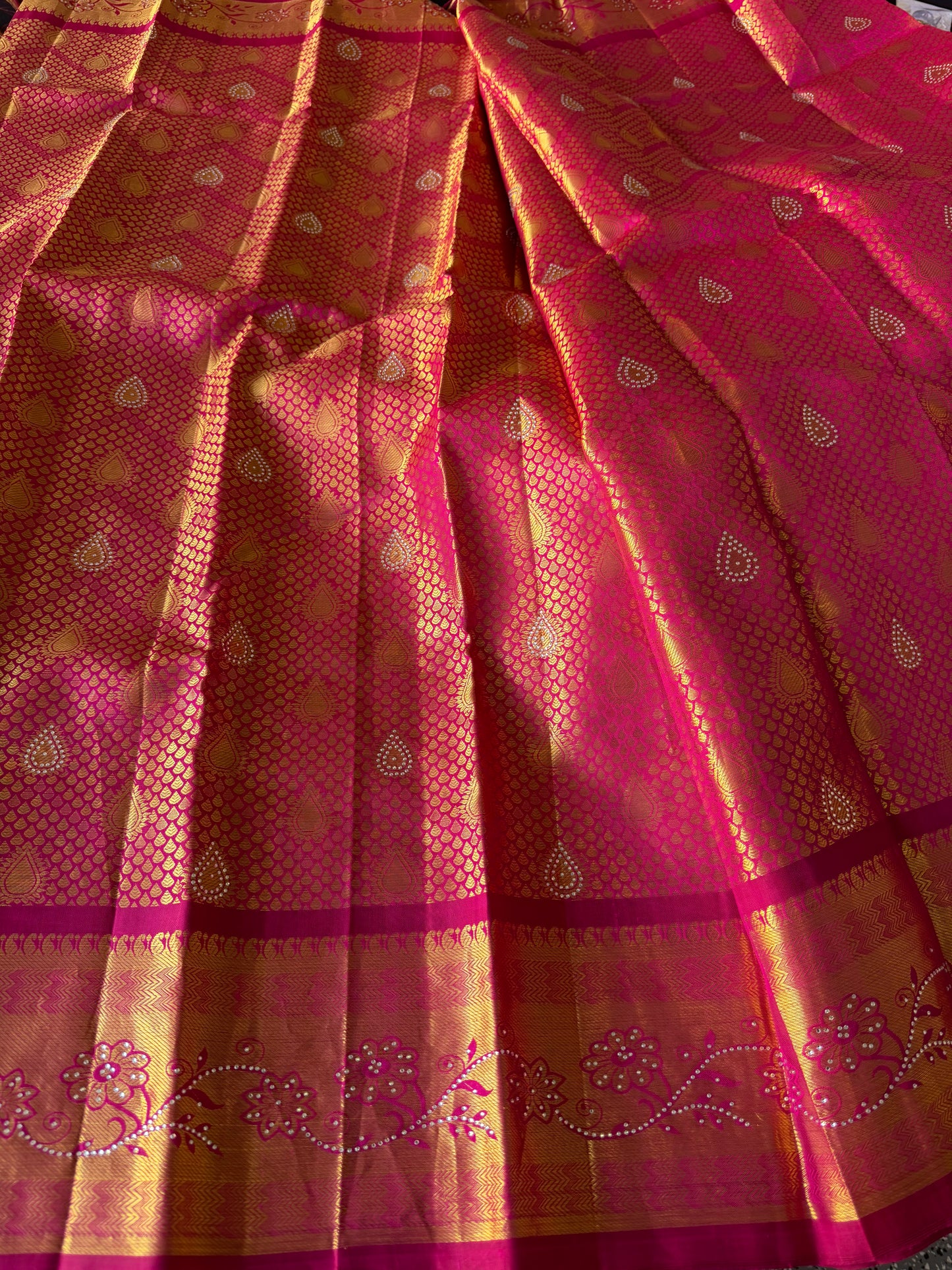 Pure Kanjivaram Pattu Saree | Indian Traditional Saree | Bridal Saree
