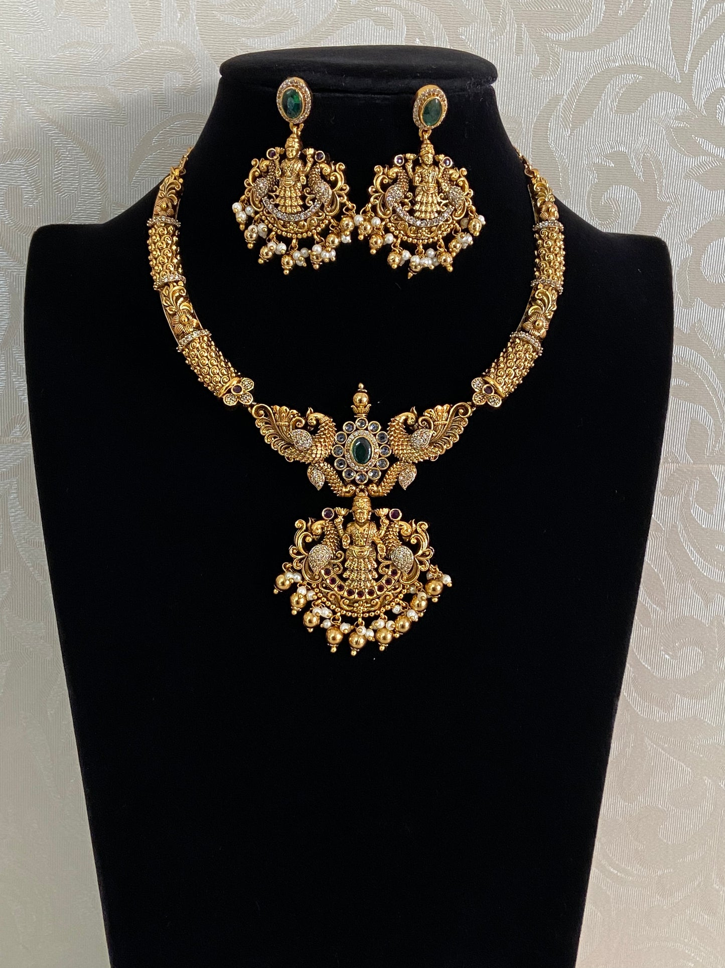 Antique Lakshmi Pendant Kante Neklace Set | Traditional Temple Jewelry In USA