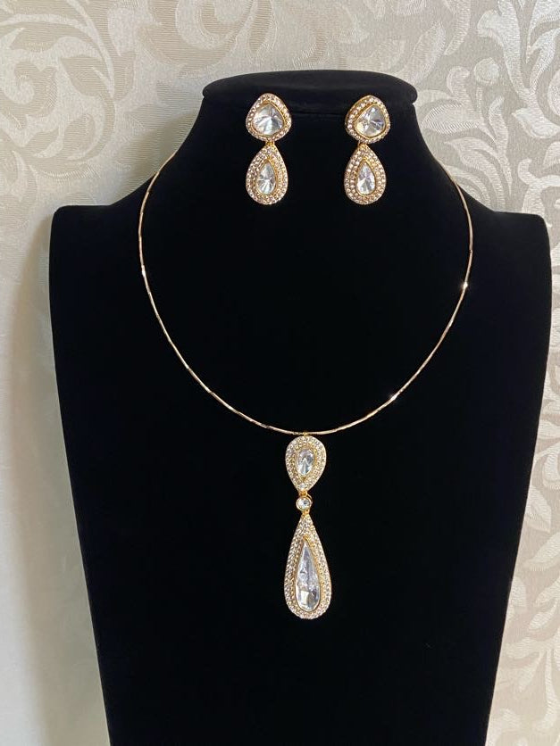 Moissanite Pendant Hasli  Necklace