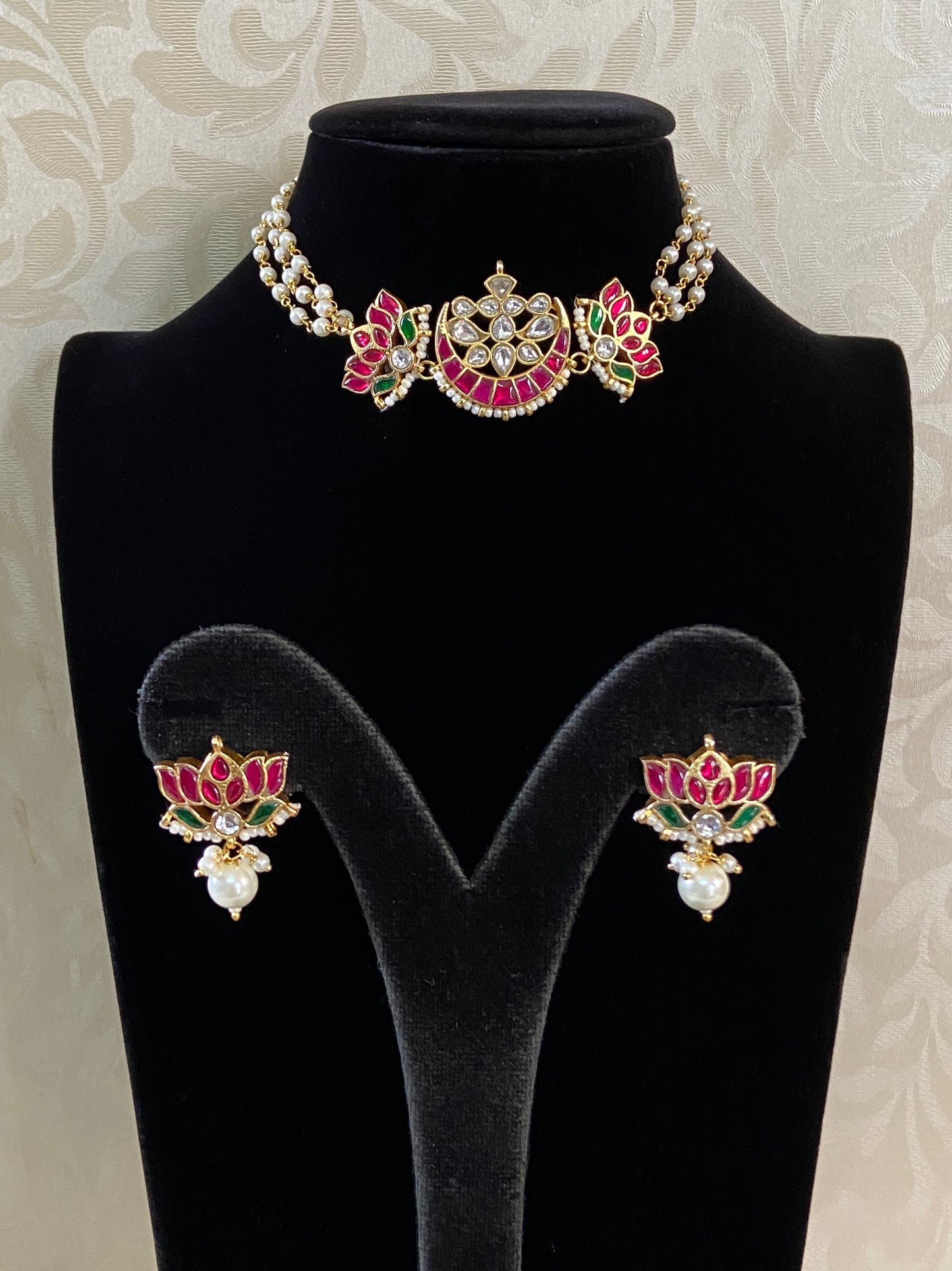 Lotus Jadau Kunda Pearl Choker | Indian jewellery