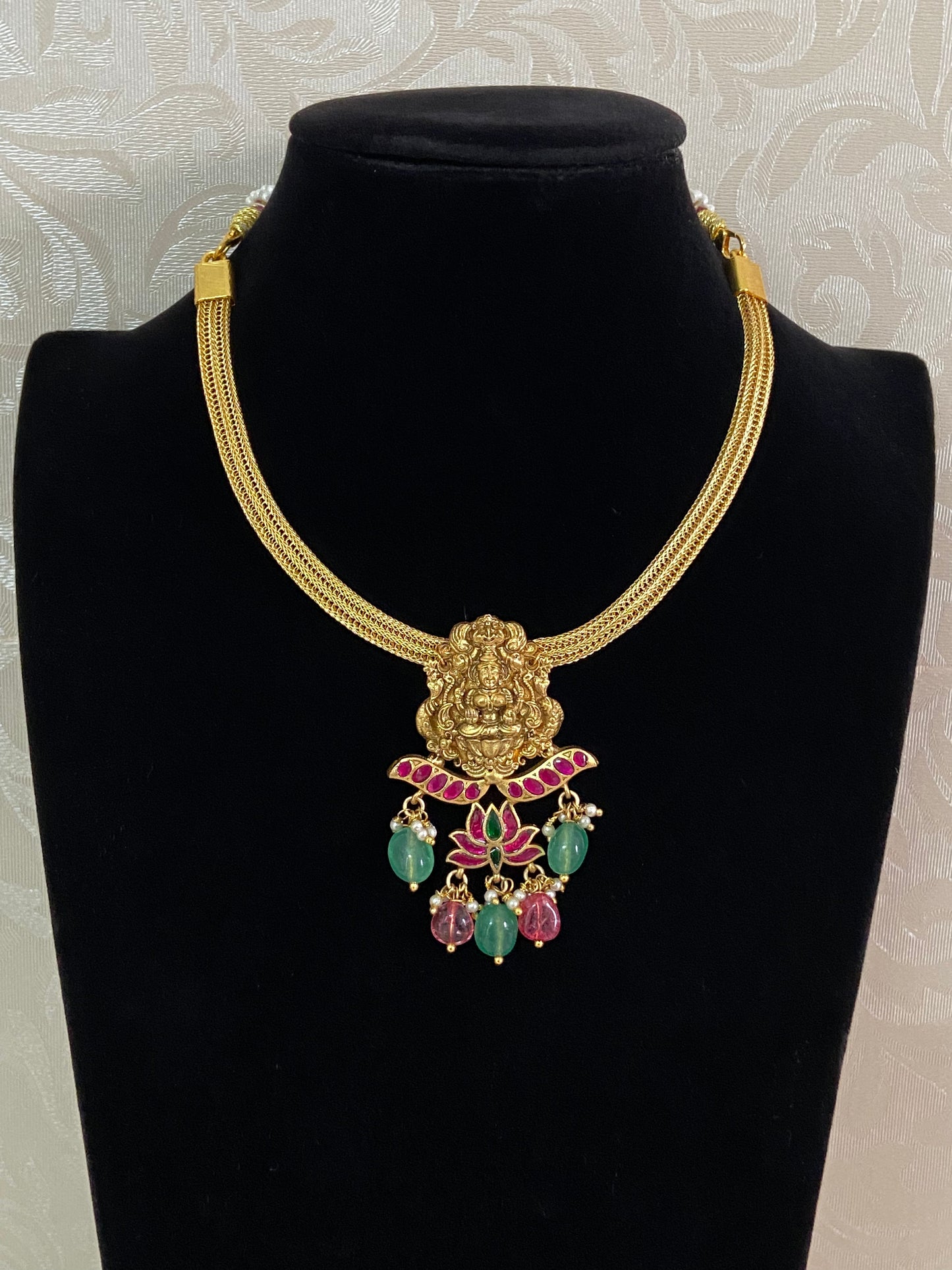 Laksmi Kundan Pendant Nanu Patti Necklace | Traditional Jewelry In USA