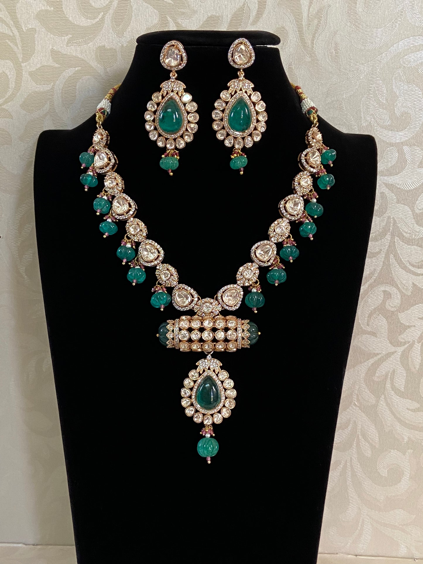 Polki Kundan &Pumpkin Beads Necklace