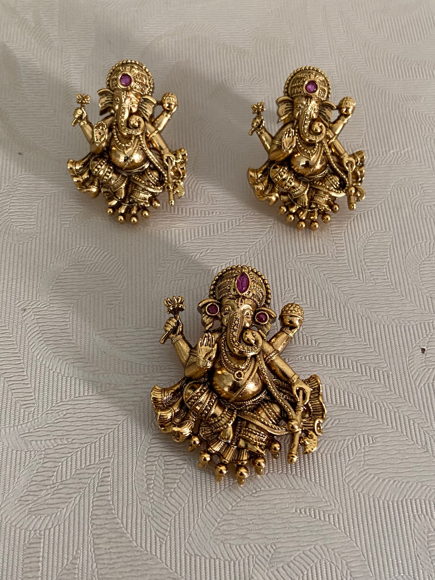 Antique Ganesh Pendant Set | Traditional Temple Jewelry