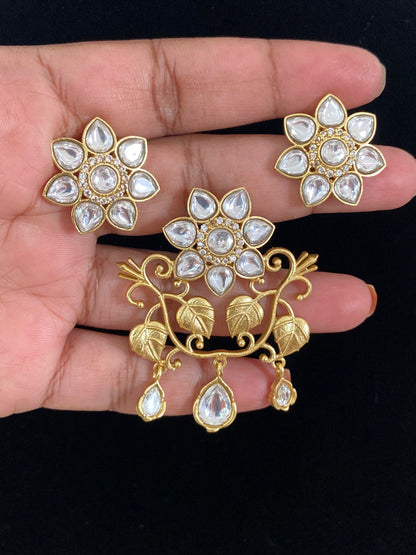 Antique Jadau Kundan Pendant Set | Latest Indian Jewelry In USA