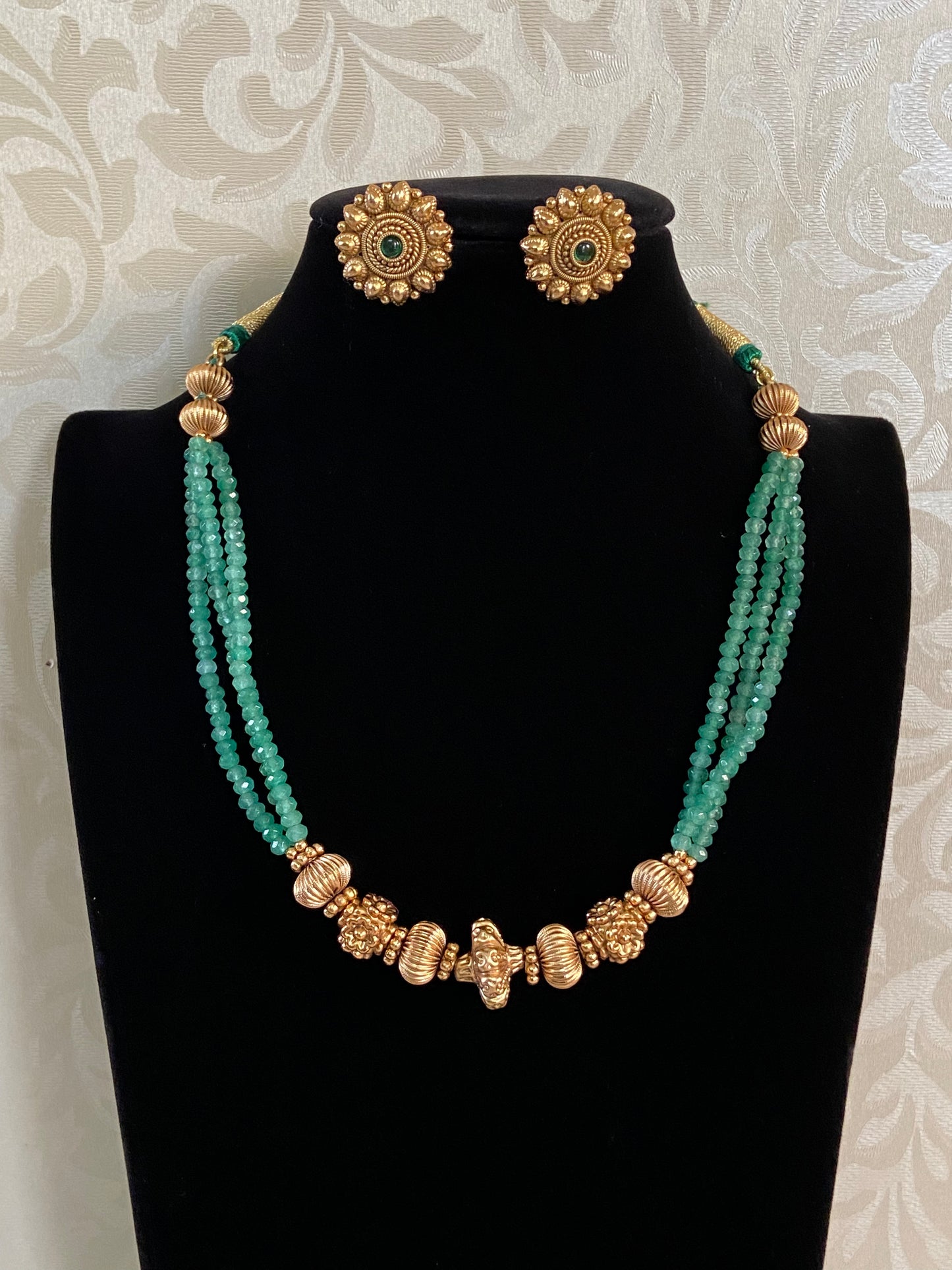 Antique Beads Necklaces With Earrings