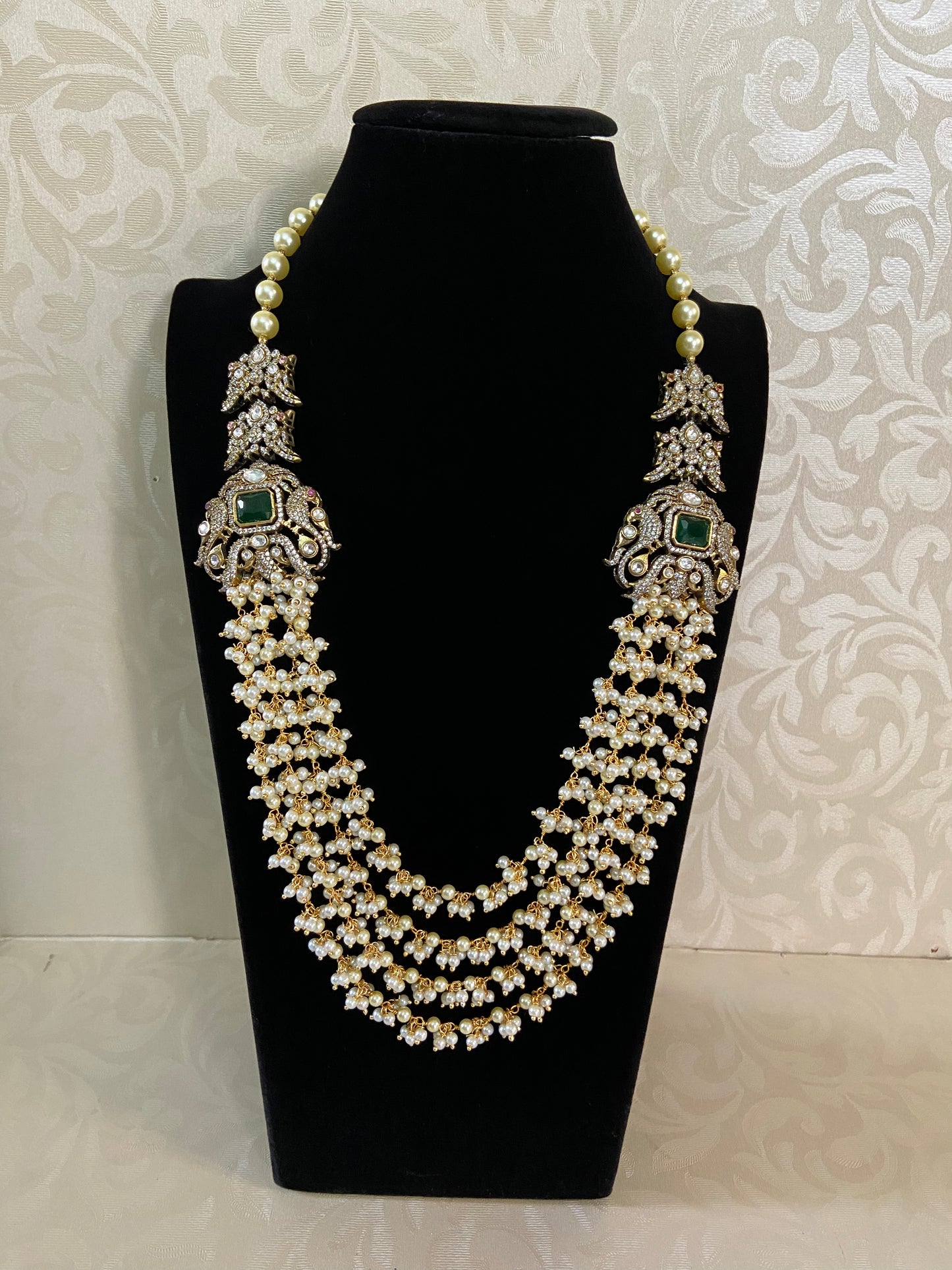 Victorian side pendants Pearl Necklace