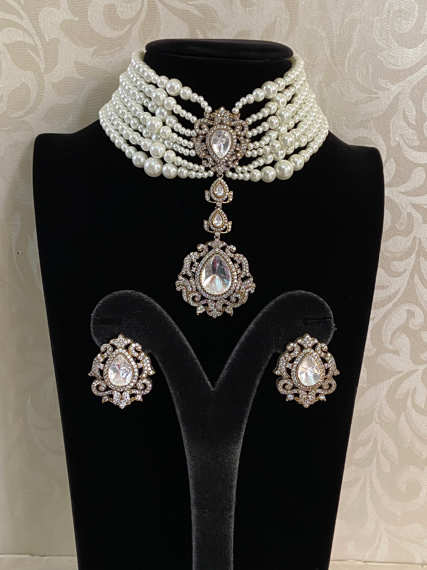 Victorian  Kundan Pendant  Pearl Choker| Indian jewellery