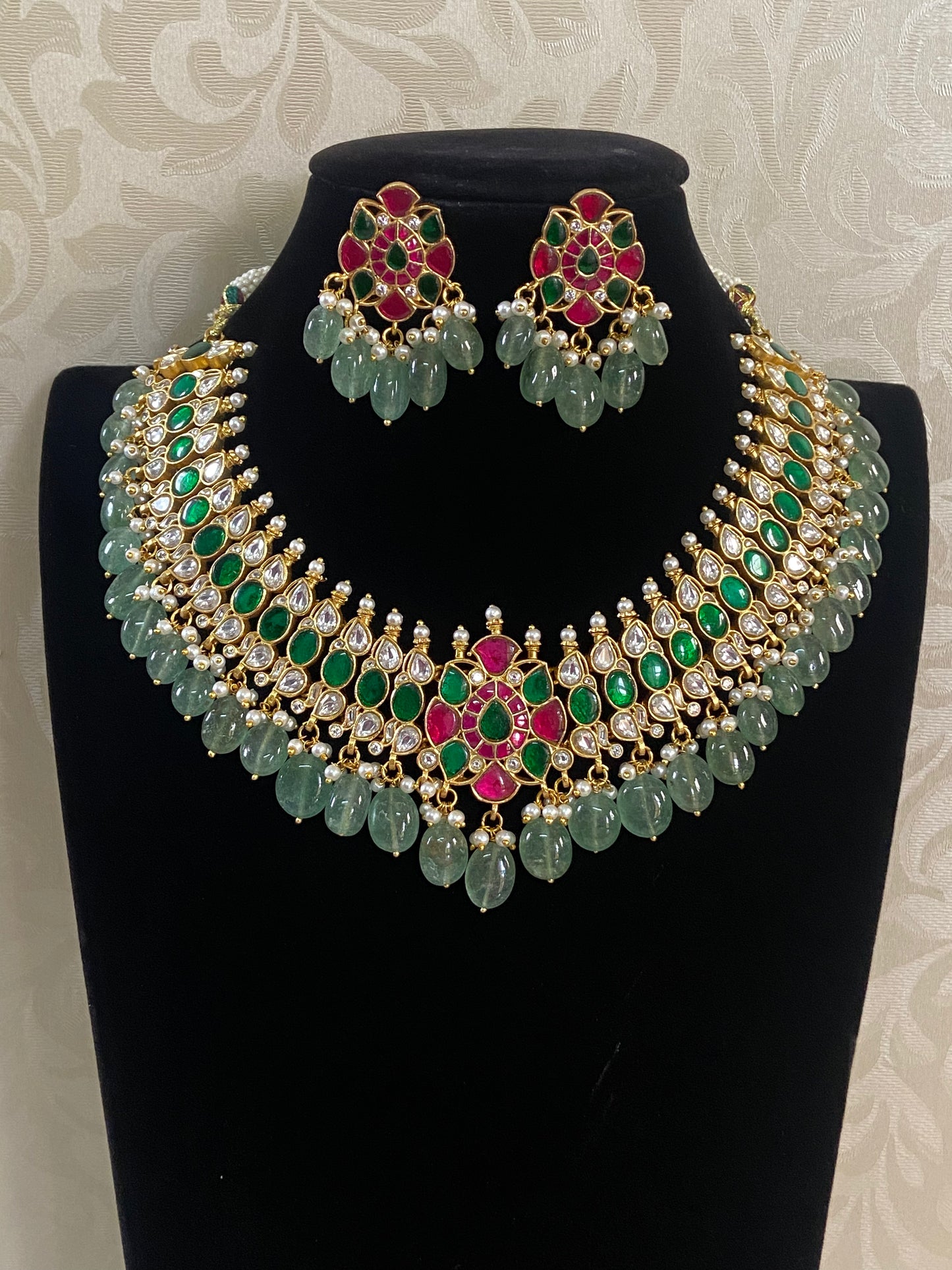 Jadau kundan Necklace With Earrings