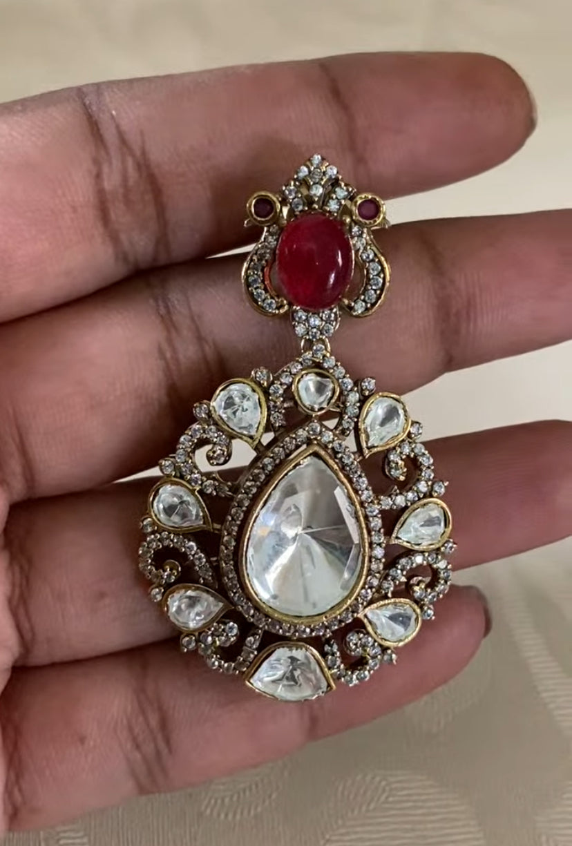 Moissanite Kundan & Pearl Necklace With Earrings