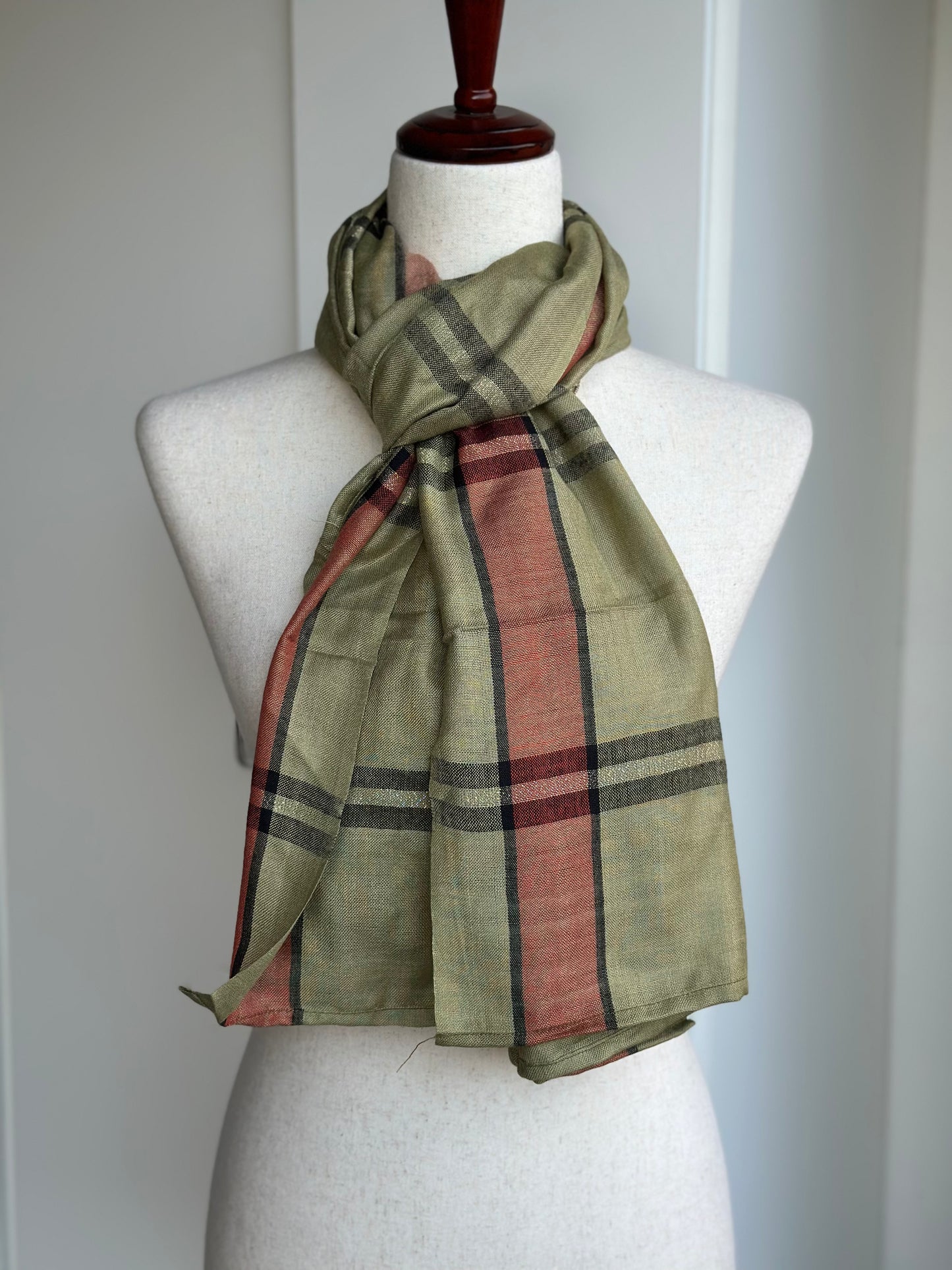 Zari Woven Handloom Stole | Muffler Scarf