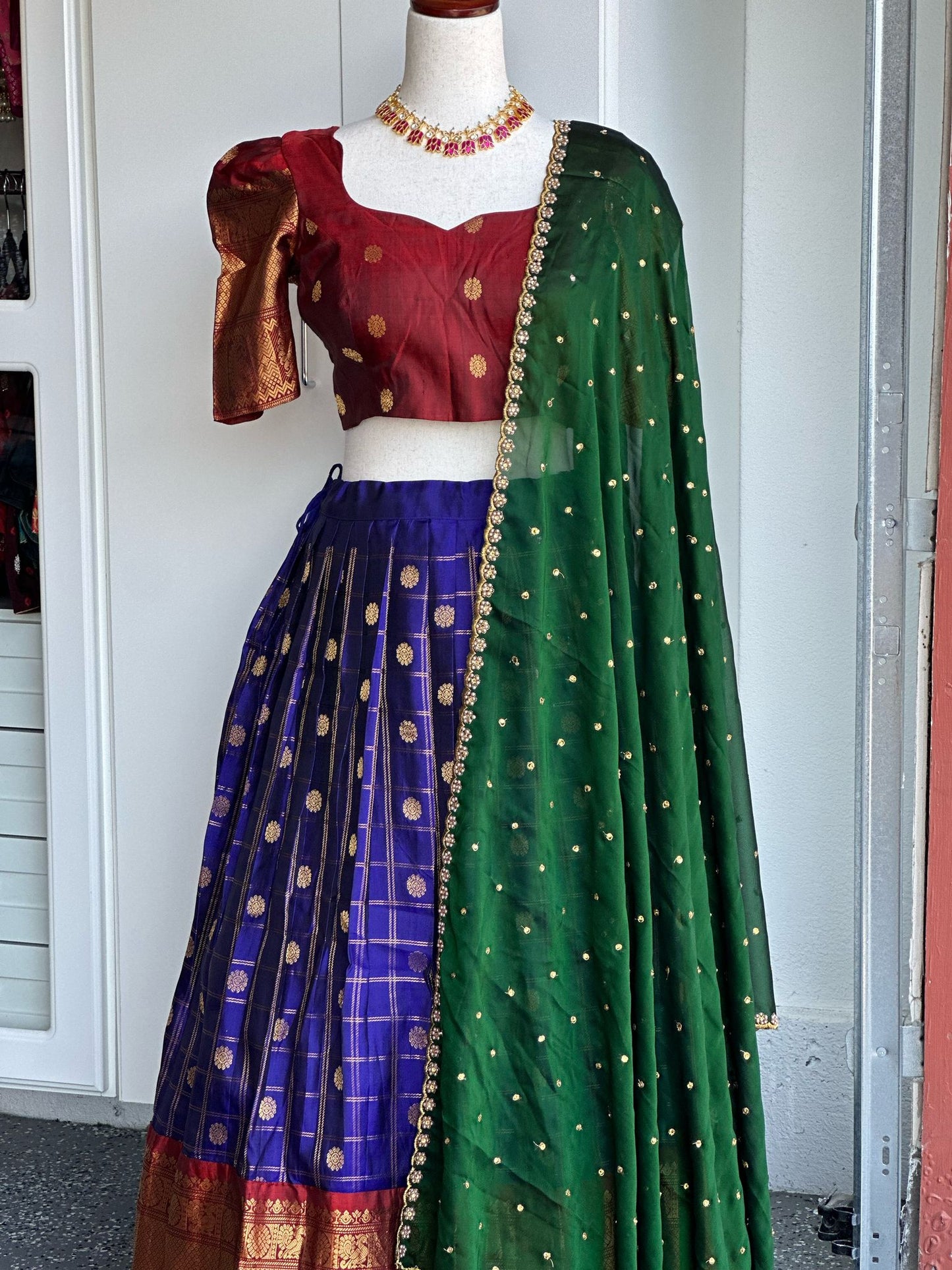 Teens Gadwal Silk lehanga |Partwear Pattu pavada lehanga | Lehanga voni