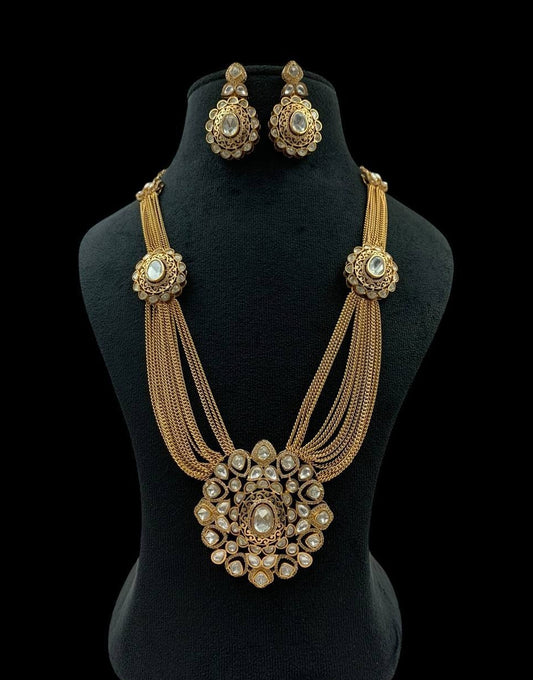 Polkii Middle & Side Pendant Necklace  | Trending Jewelry