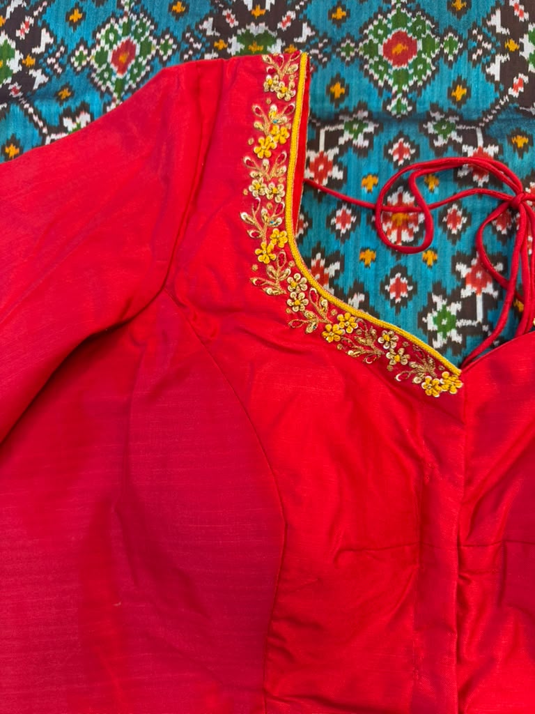 Handloom Ikkat Saree | Traditional Indian Saree | light weight silk sarees