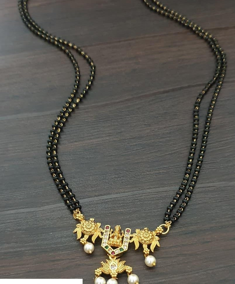Traditional Namalu Pendant Black Beads | Mangalasutra