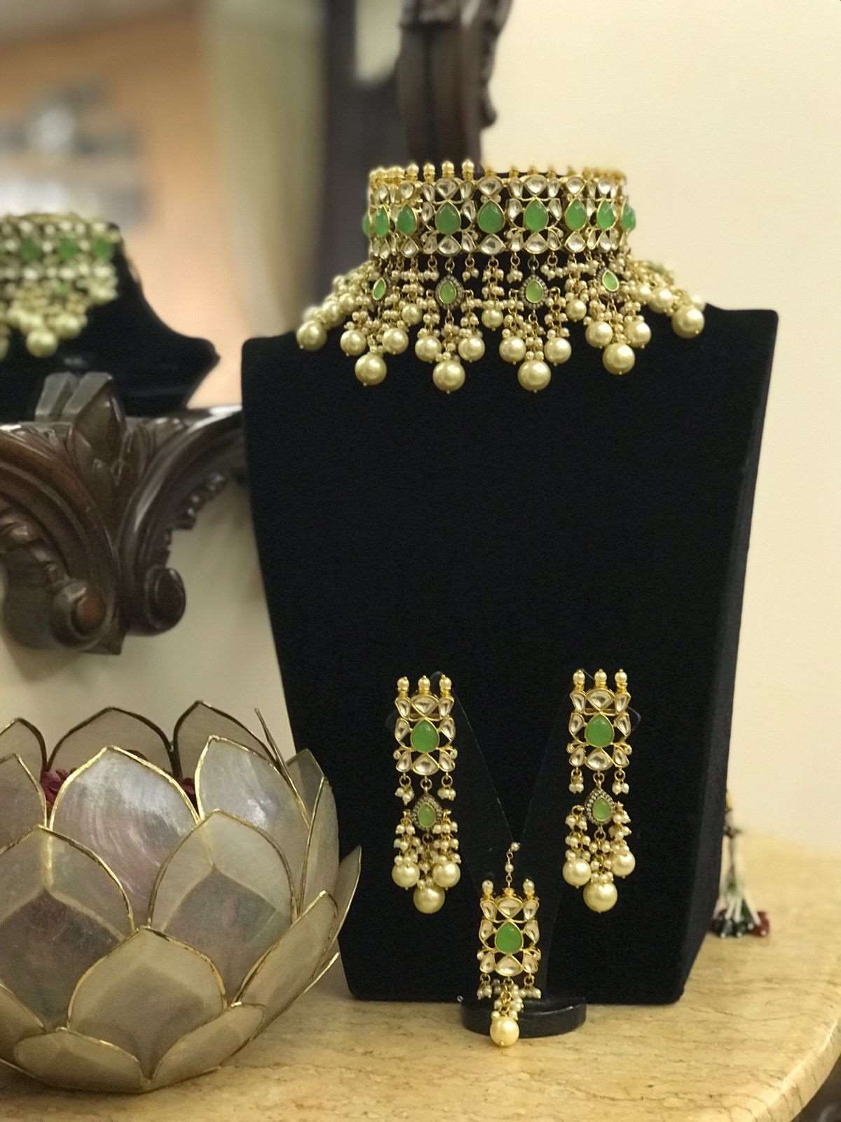 Kundan choker with tikka