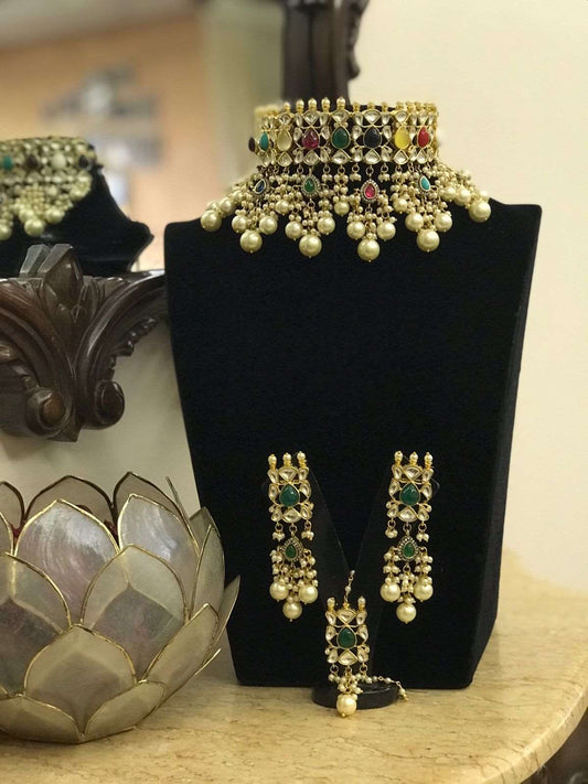 Kundan choker with tikka