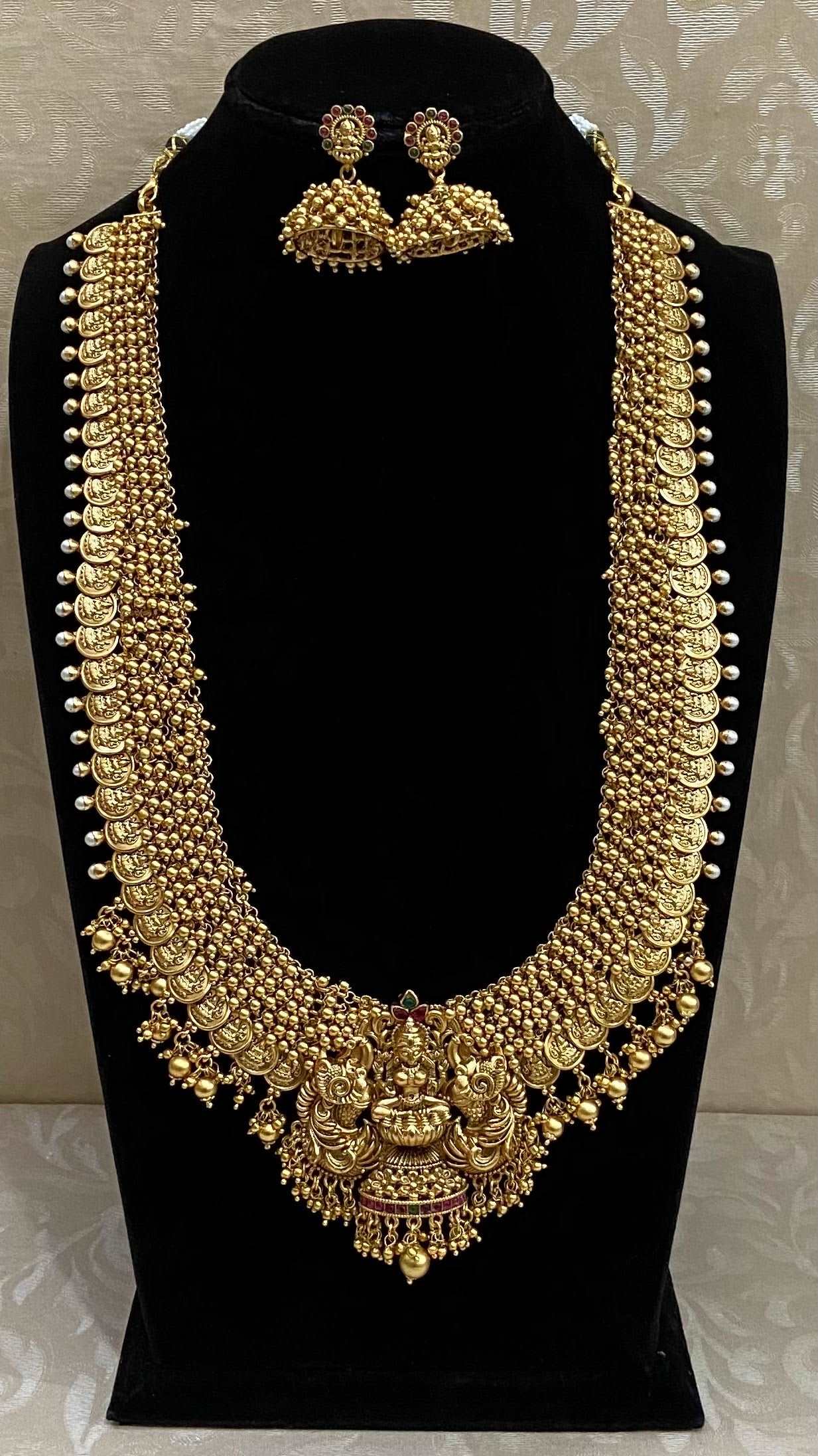Grand temple necklace