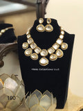 Kundan necklace with pearls