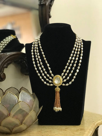 Baroque pearls exclusive necklace