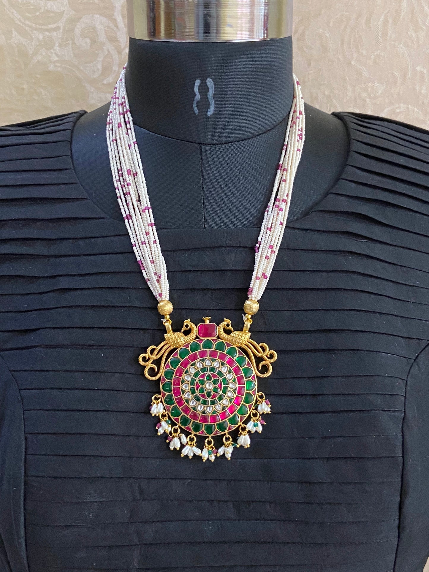 Exclusive Pearls necklace | handmade necklace | Haas Design